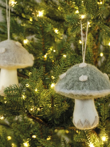 Decoris Set of 2 Felt Mushroom Christmas Tree Decoration (F58076) | 19 €