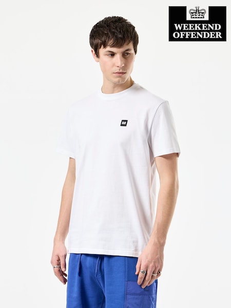 Weekend Offender Cannon Beach Badge T-Shirt (F58333) | AED175