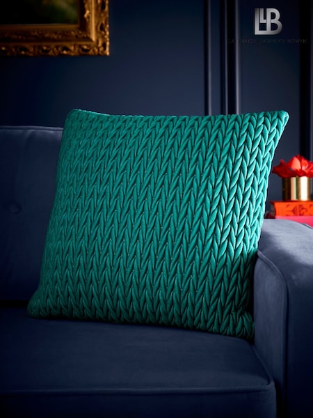 Laurence Llewelyn-Bowen Amory Velvet Filled Cushion (F58392) | 28 €