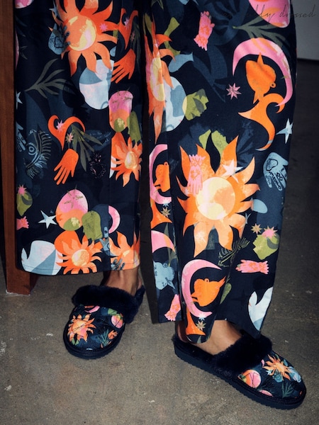 Never Fully Dressed Multi Navy Quilted Faux Fur Lined Mule Slippers (F58854) | R$ 285