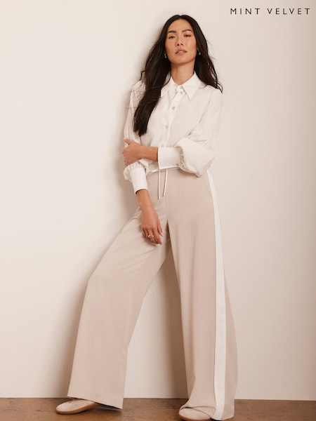 Mint Velvet Cream Side Stripe Trousers (F60949) | kr1 414