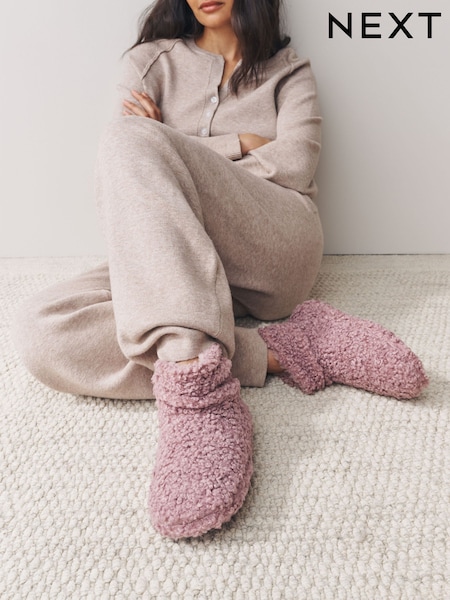 Pink Borg Slipper Boots (F61620) | R$ 190