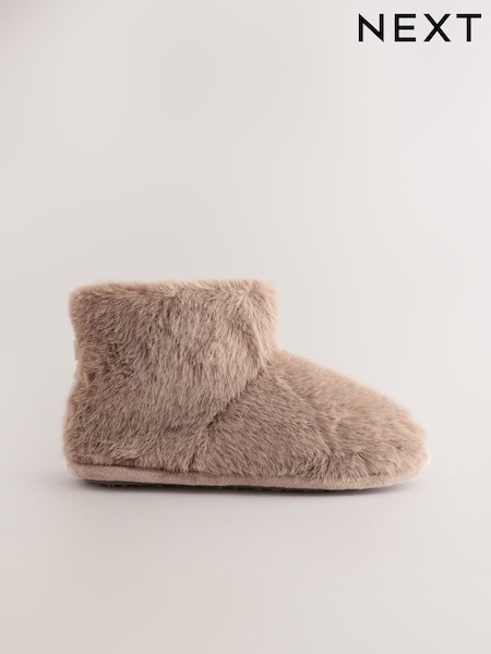 Mink Brown - Faux Fur Boot Slippers (F61621) | R$ 155