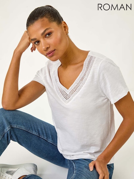 Roman 100% Cotton Sequin Trim V-Neck Stretch Top (F62526) | 45 €