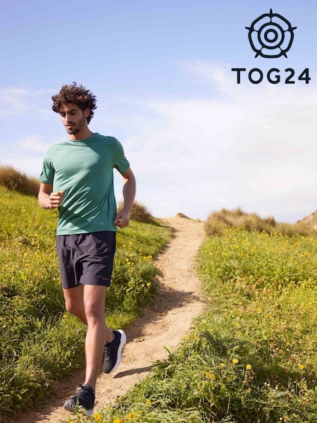 Tog 24 Green Mens Durleigh Tech Short Sleeve Top (F63949) | 124 QAR