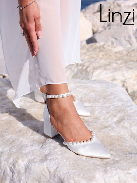 Linzi Swan Court Heels With Pearl Details (F64288) | €71