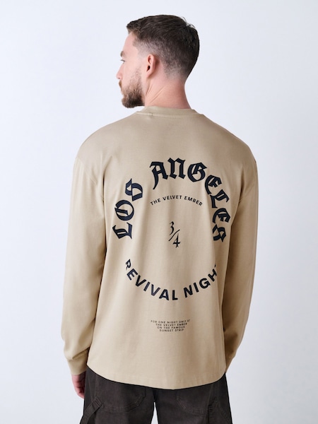 Stone Relaxed Fit Long Sleeve Graphic T-Shirt (F64475) | 109 QAR