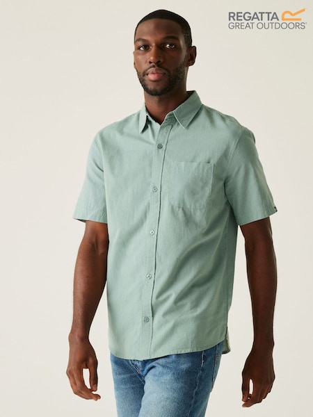 Regatta Green Mens Loran Lightweight Shirt (F64852) | €37
