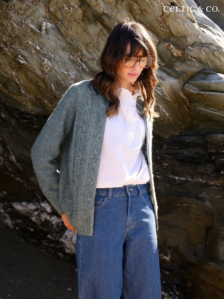 Celtic & Co. British Wool Cable Zip Cardigan (F65490) | €190