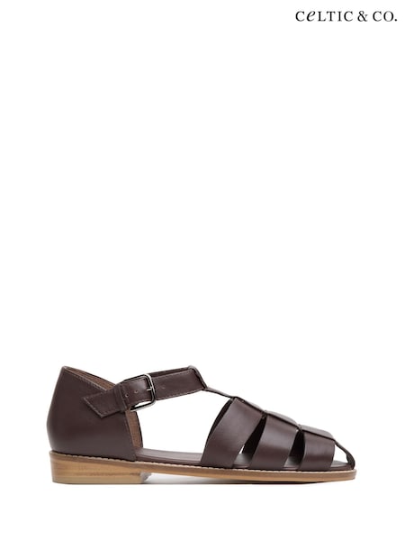 Celtic & Co. Minimal Fisherman Brown Sandals (F65548) | €121