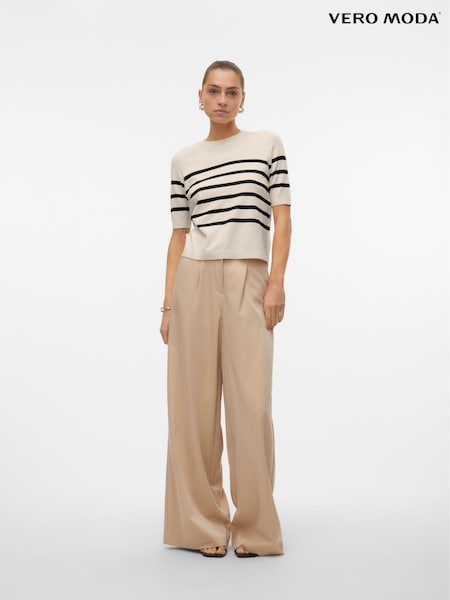 VERO MODA Cream Short Sleeve Round Neck Jumper (F67436) | kr371