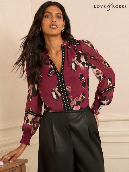 Burgundy Animal - Love & Roses Print Notch Neck Hardware Blouse (F67929) | R$ 395