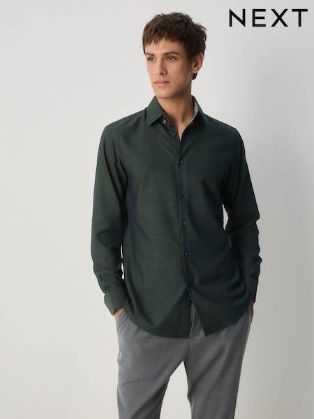 Forest Green - Corte slim - Easy Care Textured Trimmed Shirt (F71973) | 38 €