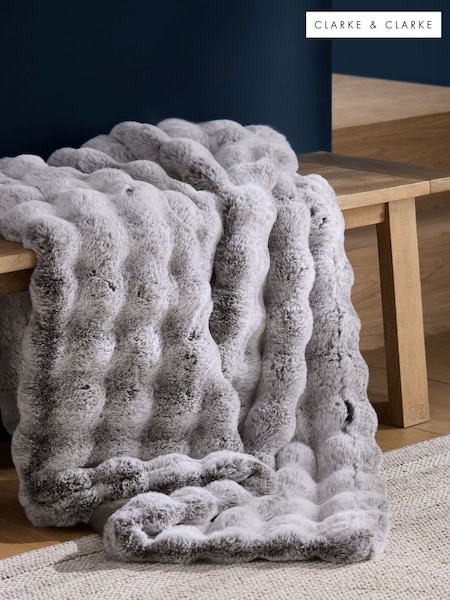 Clarke and Clarke Grey Bubble Faux Fur Throw (F74678) | €136