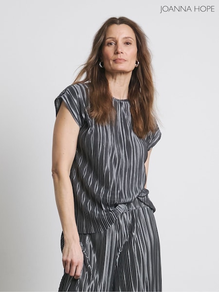 Harmaa - Joanna Hope Grey Plisse Top (F75730) | €76