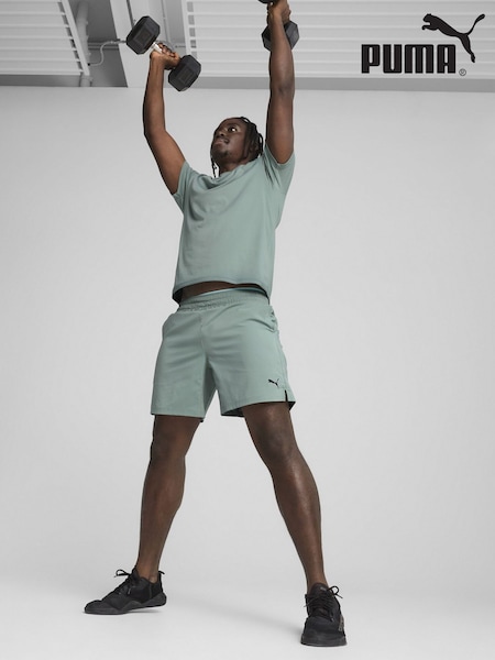 Puma Green Mens Tad Essentials 7" Woven Shorts (F76545) | €32