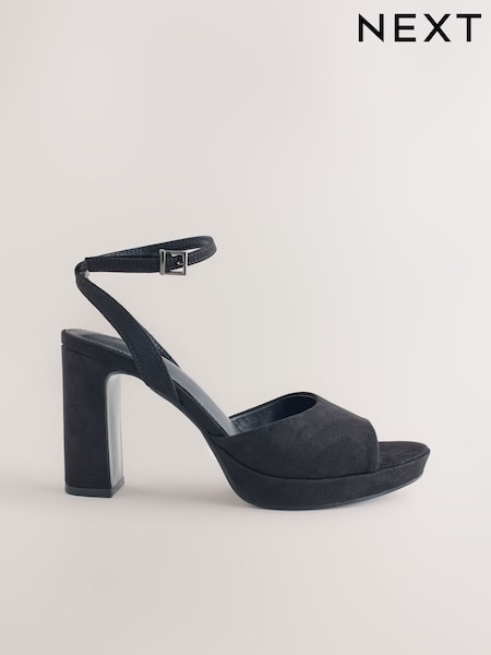 Preto - Forever Comfort® Round Toe Platform Heeled Sandals (F76933) | R$ 340