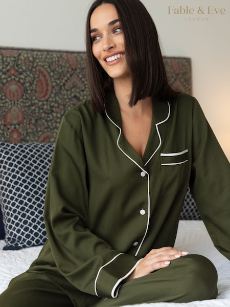 Fable and Eve Green Ground Wide Leg Long Sleeve Pyjama Set (F77615) | €130