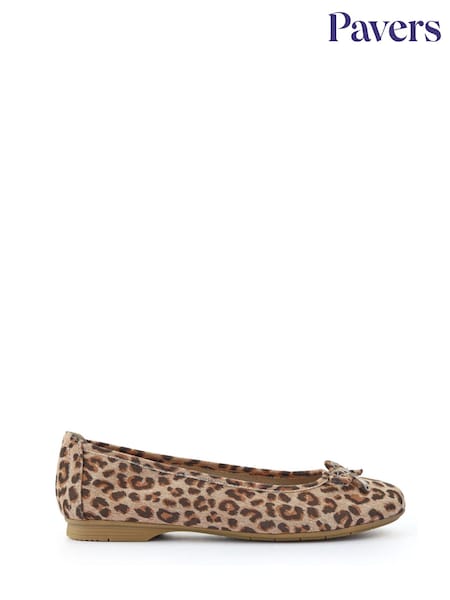 Pavers Animal Short-Heeled Casual Pumps (F77794) | €46