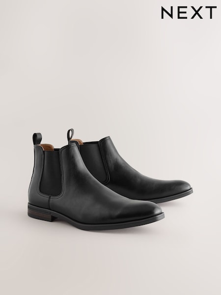 Black Chelsea Boots (F77945) | R$ 430
