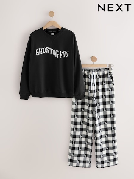 Black/White Ghost Sweatshirt and Flannel Pyjamas (F77976) | €41