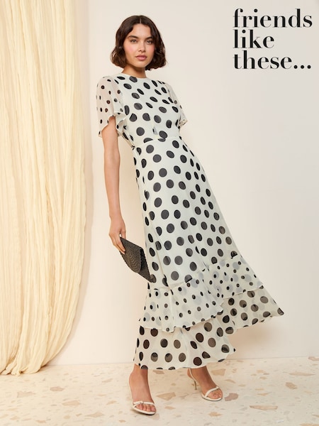Friends Like These Ivory Spot Short Sleeve Chiffon Tiered Maxi Dress (F78110) | € 92