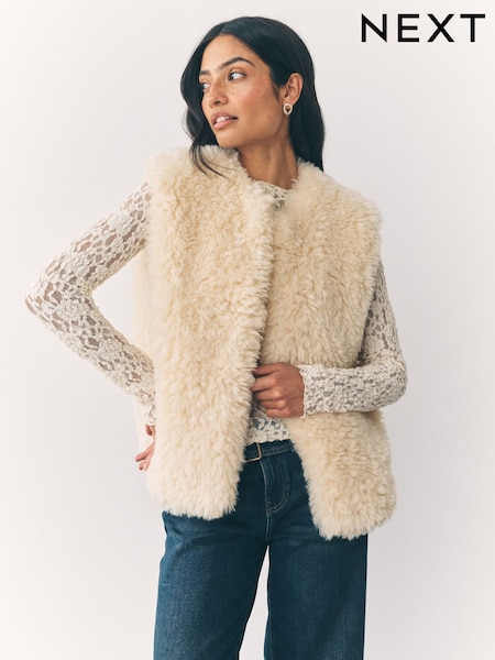 Creme - Faux Fur Gilet (F78134) | R$ 435