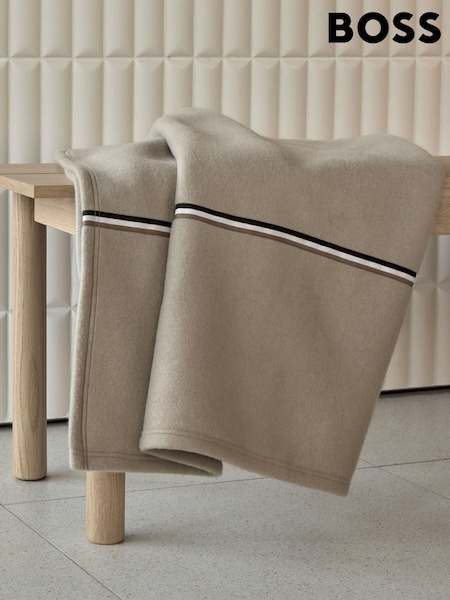 BOSS Home Beige B Linea Throw (F78183) | €89