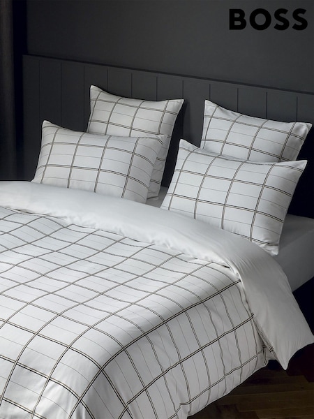 BOSS Home White Check Standard Pillowcase (F78184) | €47