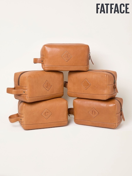 FatFace Alphabet Leather Wash Bag (F78763) | 55 €