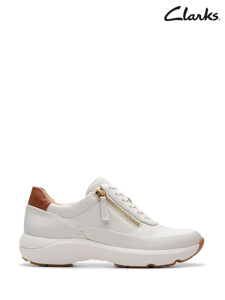 Clarks Leather Tivoli Zip Shoes (F82995) | €106