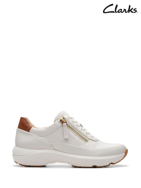 Clarks Tivoli Zip Shoes (F83007) | €106
