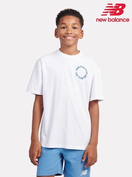New Balance White Kids Circular Logo Graphic 100% Cotton T-Shirt (F84199) | R$ 245 - R$ 295