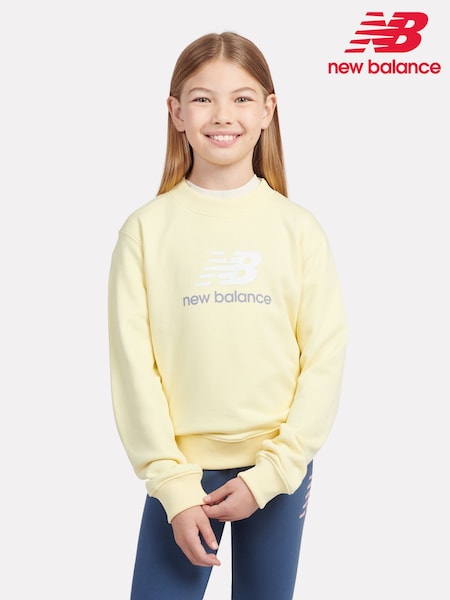 Amarillo - New Balance Kids French Terry Stacked Logo Crew Sweatshirt (F84765) | 57 € - 68 €