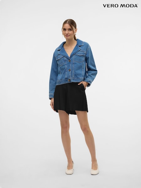 VERO MODA Black Regular Fit Bermuda Shorts (F86962) | €40