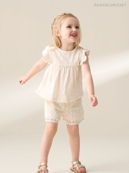 Angel & Rocket Cream Kinsley Crochet 100% Cotton Top And Shorts Set (F89028) | R$ 295 - R$ 315
