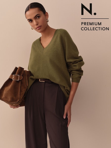 Green 100% Merino Wool N. Premium V-Neck Jumper (F89425) | AED247