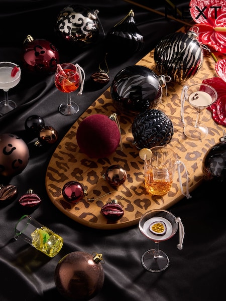 Set of 6 Multi Glass Cocktail Christmas Baubles (F89900) | €39