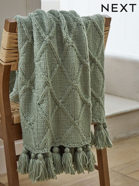 Sage Green Cable Knit Throw (F89923) | 294 QAR - 490 QAR