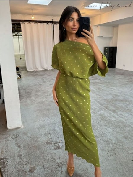 Never Fully Dressed Green Tilly Dress (F90594) | R$ 1.275