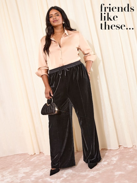 Friends Like These Black Curve Velvet Sequin Trousers (F92951) | R$ 375