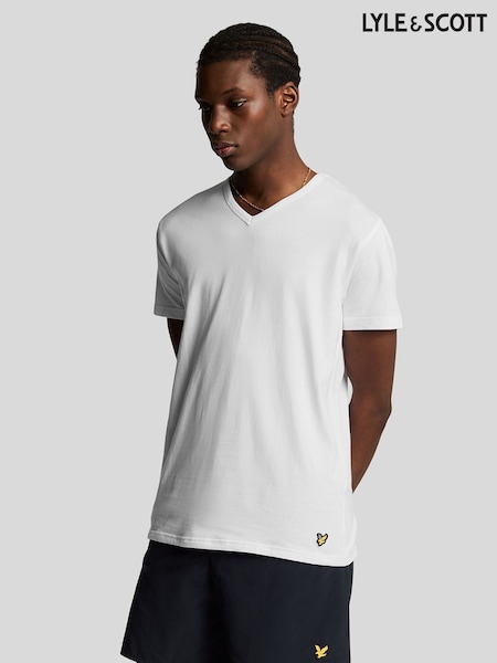 Lyle & Scott White Basic V-Neck T-Shirts 3 Pack (F94244) | R$ 395