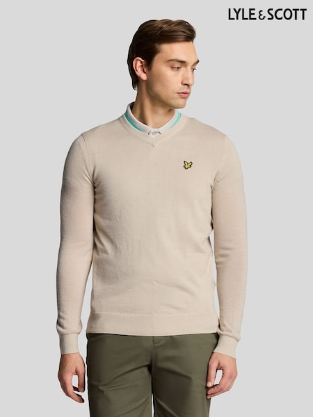 Lyle & Scott Cream Golf V-Neck Pull-Over Jumper (F94347) | €106