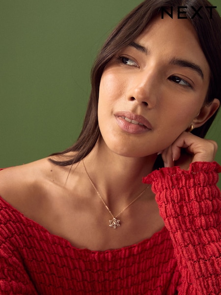 Gold Tone Christmas Snowflake Necklace (F95053) | €9