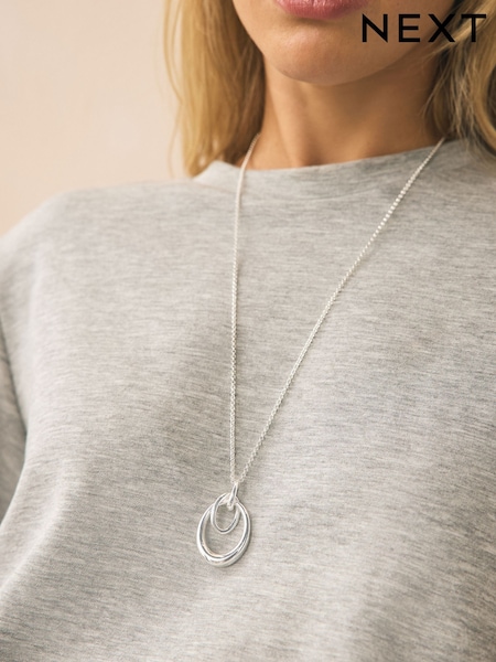 Silver Tone Interlocking Circle Pendant Necklace (F95067) | €15.50