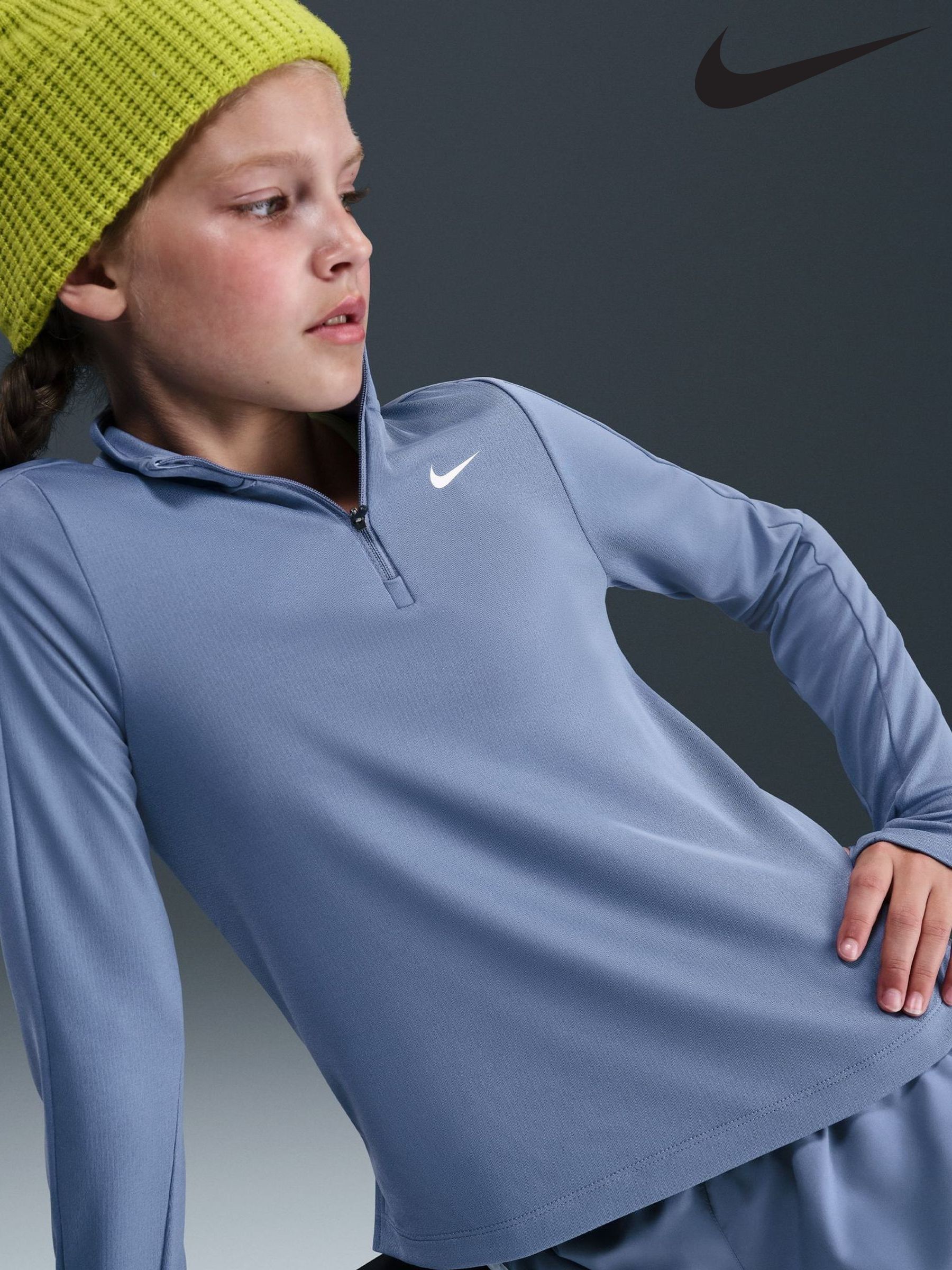 nike ladies sweat tops