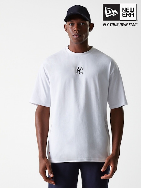 New Era Mens New York Yankee Logo Black T-Shirt (F99696) | €29