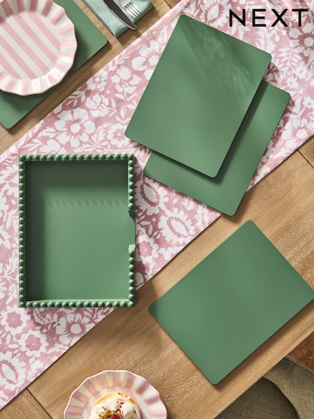 Set of 4 Green Bobbin Wooden Placemats in Holder (F99984) | €39