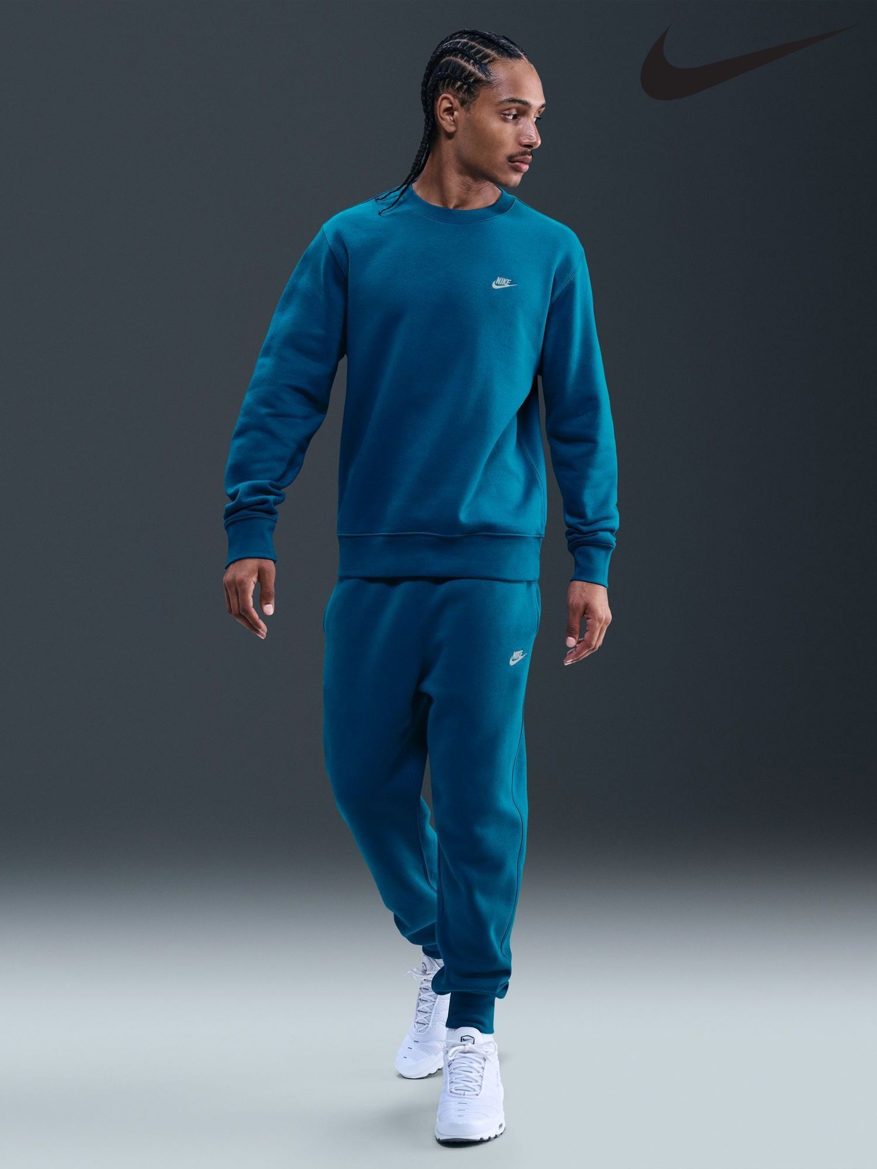 nike essential crew sweatshirt blue
