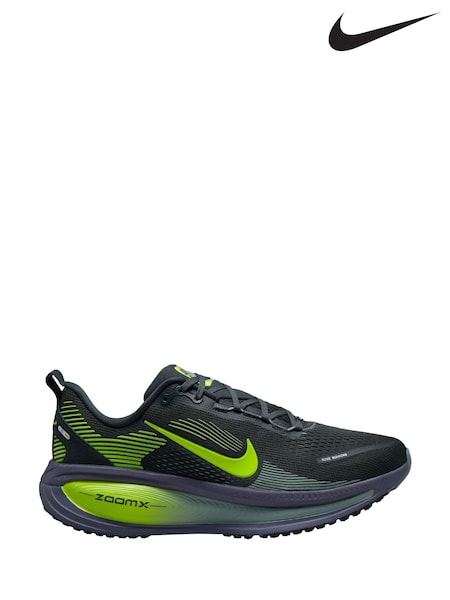 Nike Green/White Vomero 18 Running Trainers (G00655) | €200